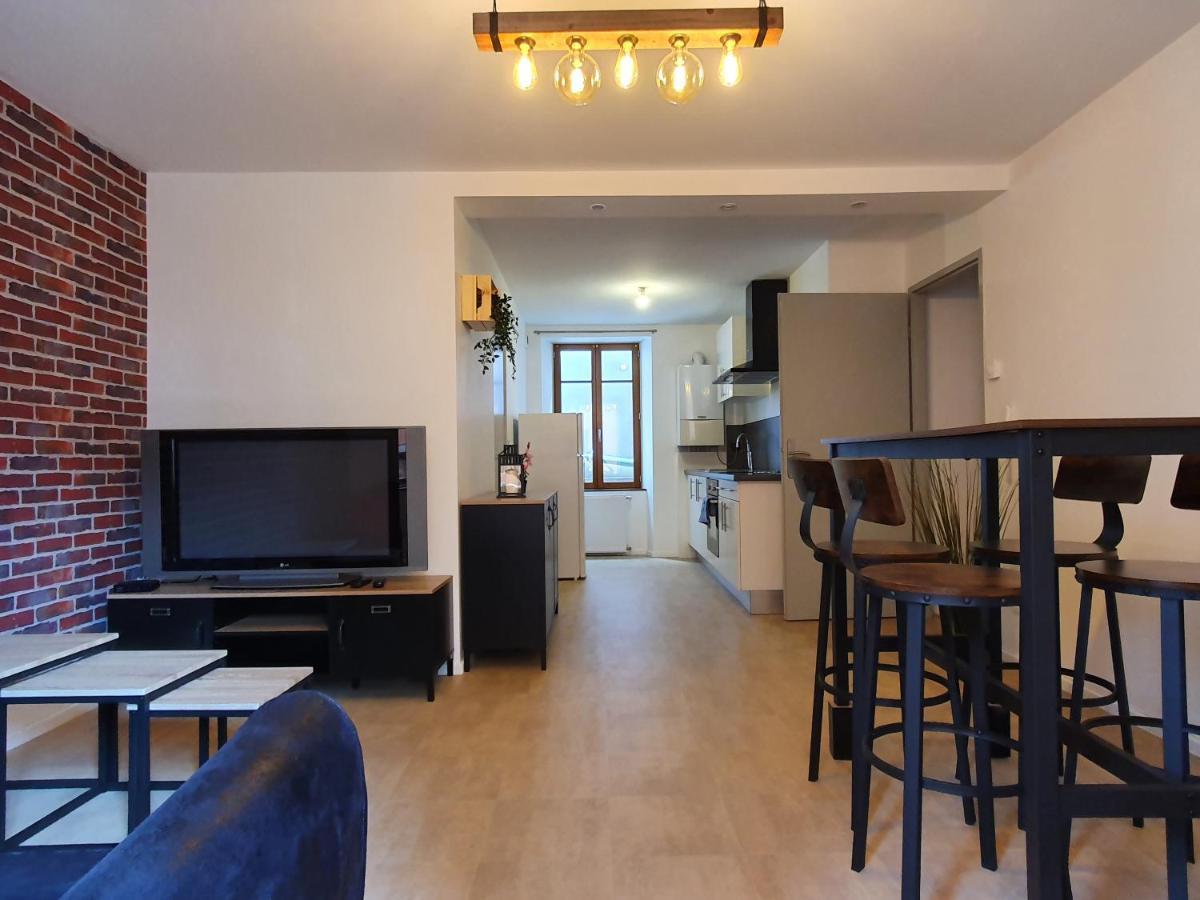 Appartement Industriel Avec Petite Terrasse 贝尔福 外观 照片